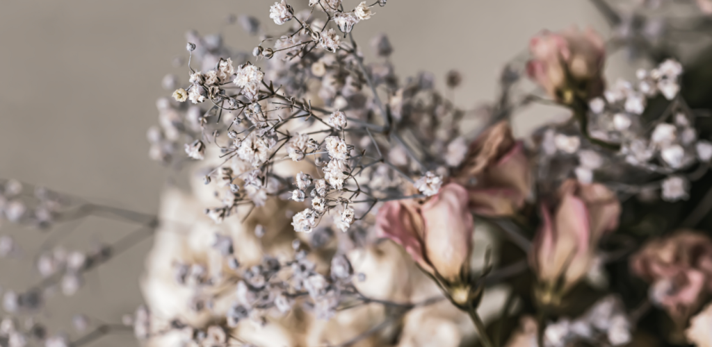 Droogbloemen: de nieuwste trend voor je bruidsboeket